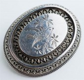 VINTAGE ENGRAVED SILVER MOURNI