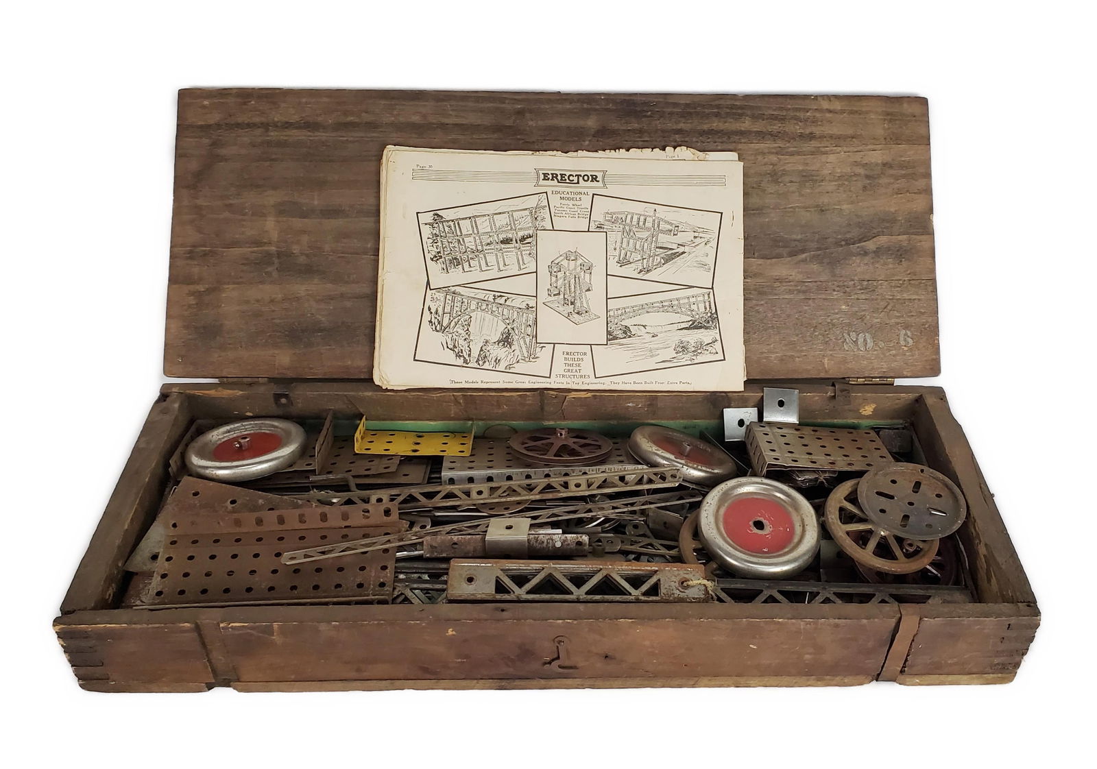 VINTAGE ERECTOR SET, WITH
