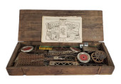 VINTAGE ERECTOR SET, WITH INST