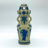 VINTAGE EUROPEAN CERAMIC HATPI