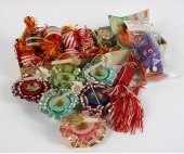 Vintage favors; poppers, minia