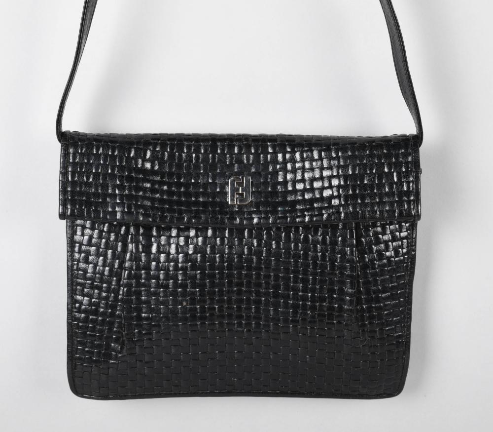 VINTAGE FENDI LEATHER HANDBAG