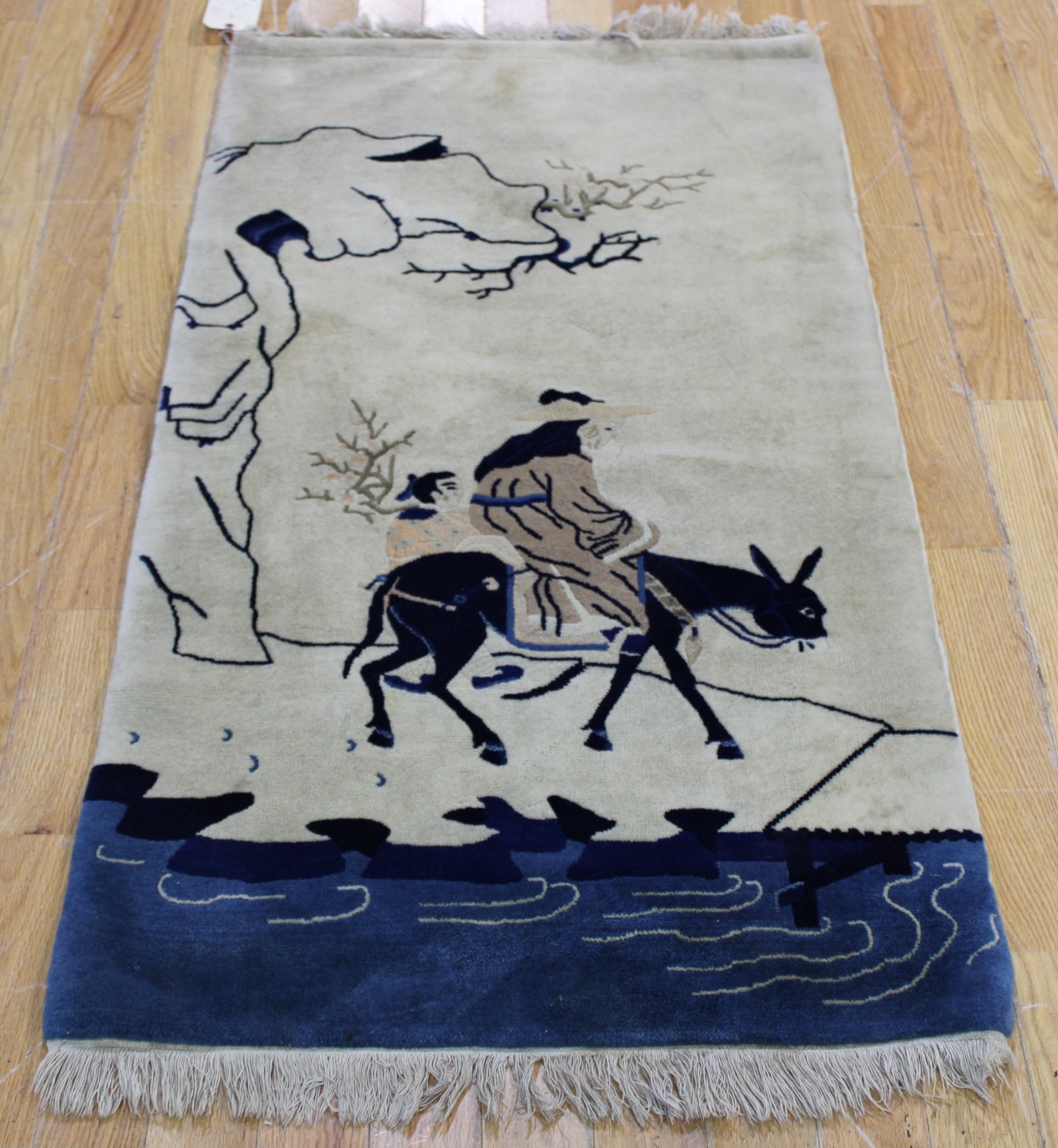 VINTAGE & FINELY HAND WOVEN CHINESE
