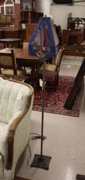 VINTAGE FLOOR LAMP WITH STAINE