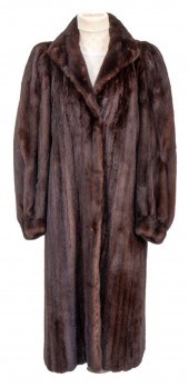 VINTAGE FULL-LENGTH MINK FUR C