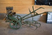 VINTAGE GAS ENGINE GARDEN CULT