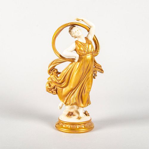 VINTAGE GERMAN PORCELAIN DANCER