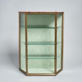 VINTAGE GILTWOOD HANGING VITRI