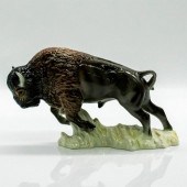 VINTAGE GOEBEL BISON FIGURINE