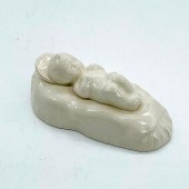 VINTAGE GOEBEL HUMMEL WHITE NA