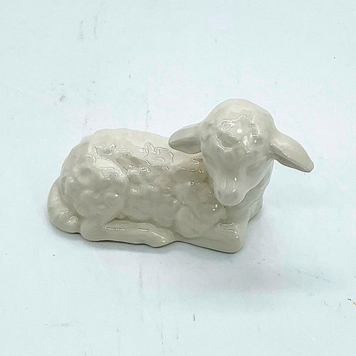 VINTAGE GOEBEL HUMMEL WHITE