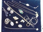 VINTAGE GOLD FILLED JEWELRY LO