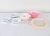 VINTAGE GROUPING INCL. PYREX &