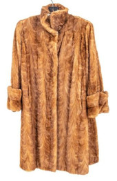 VINTAGE GUCCI MINK FUR COAT<br