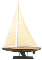 VINTAGE HAND CARVED POND YACHT