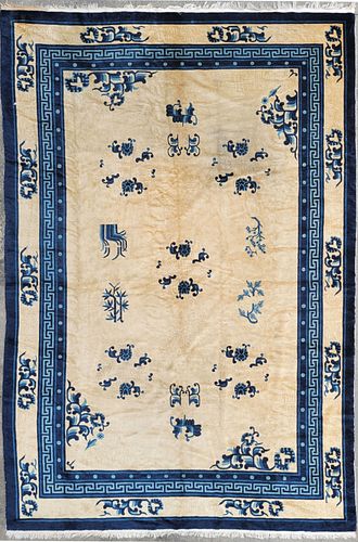 VINTAGE HAND KNOTTED CHINESE PEKING