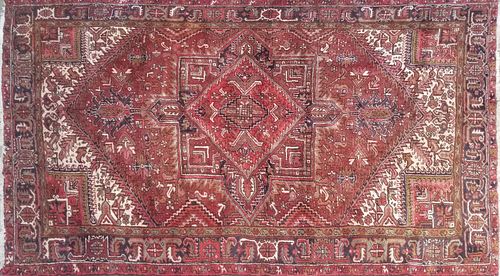 VINTAGE HAND KNOTTED WOOL HERIZ