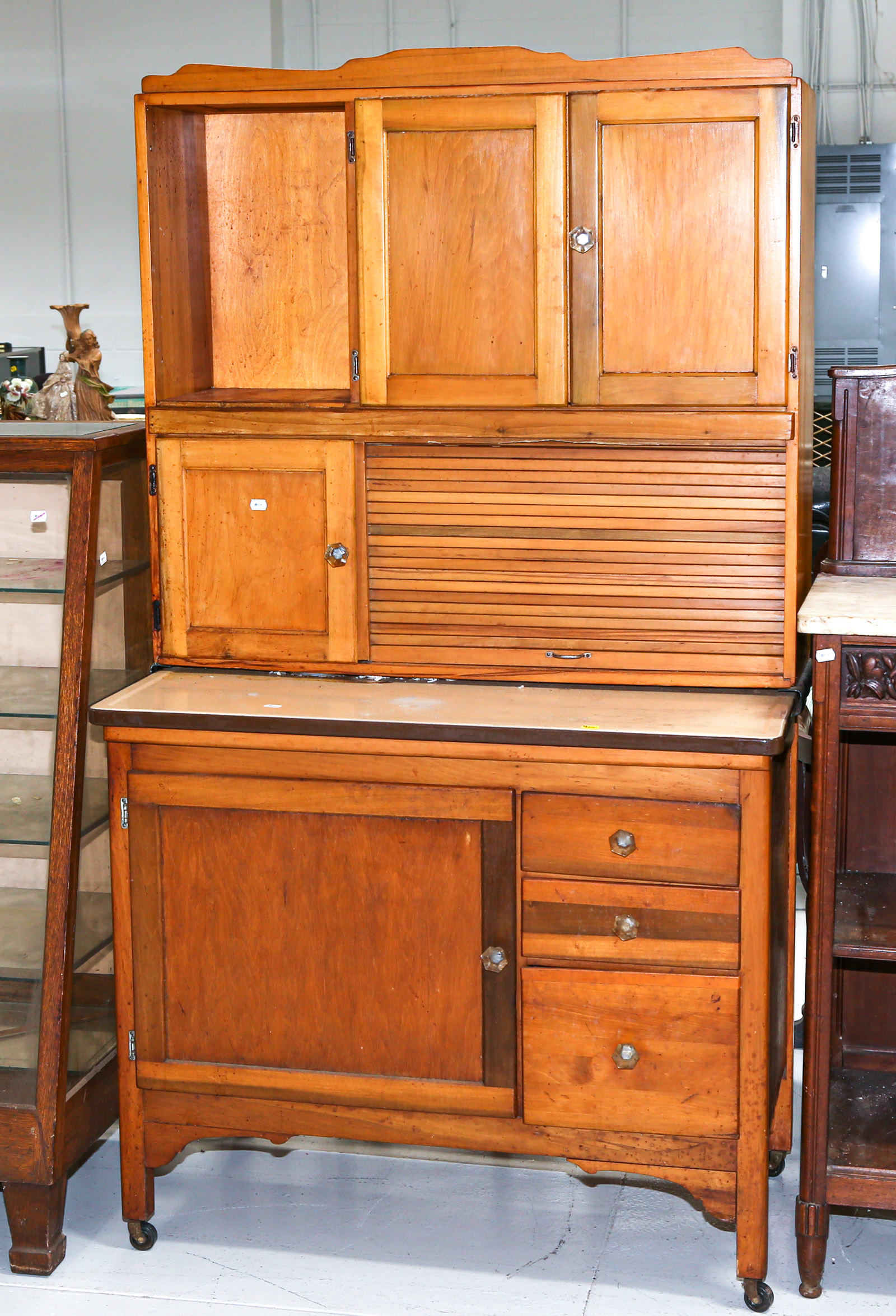 VINTAGE HOOSIER CABINET Circa 1930;
