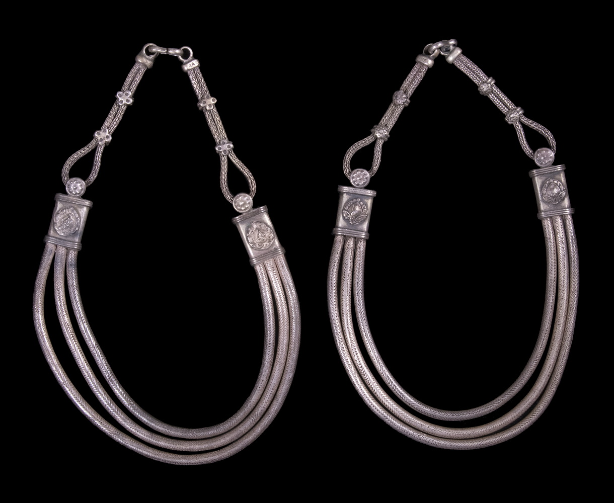 VINTAGE INDIAN SILVER SNAKE CHAIN