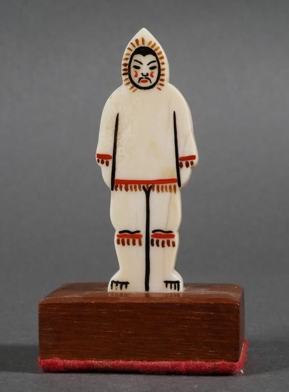 VINTAGE INUIT IVORY FIGURAL