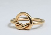 VINTAGE ITALIAN 18K LOVE KNOT