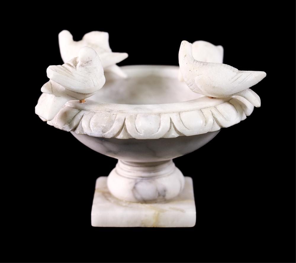 VINTAGE ITALIAN ALABASTER BIRD BATH