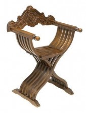 VINTAGE ITALIAN CARVED SAVONAR