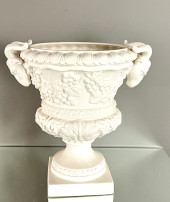 VINTAGE ITALIAN PORCELAIN VASE