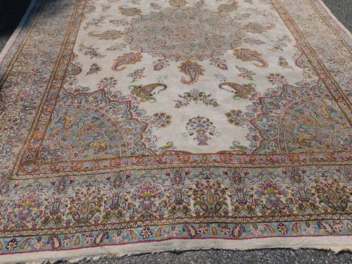VINTAGE IVORY KIRMAN ROOM SIZE