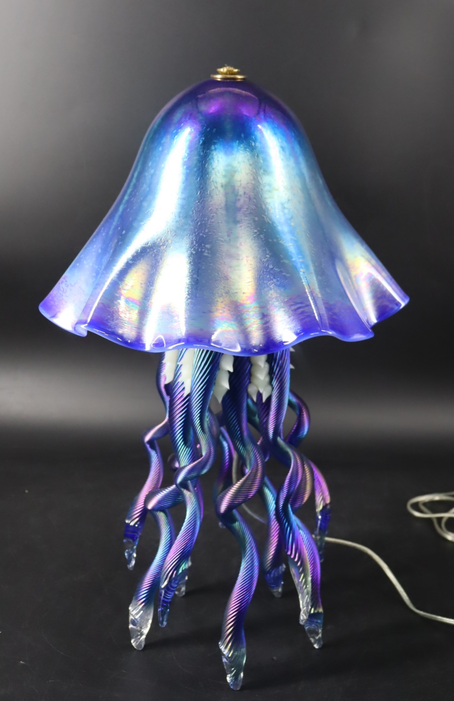 VINTAGE "JELLYFISH" ART GLASS LAMP.