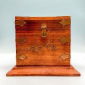 VINTAGE JUDAICA WOODEN TZEDAKA