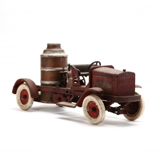 VINTAGE KINGSBURY FIRE PUMPER TRUCK
