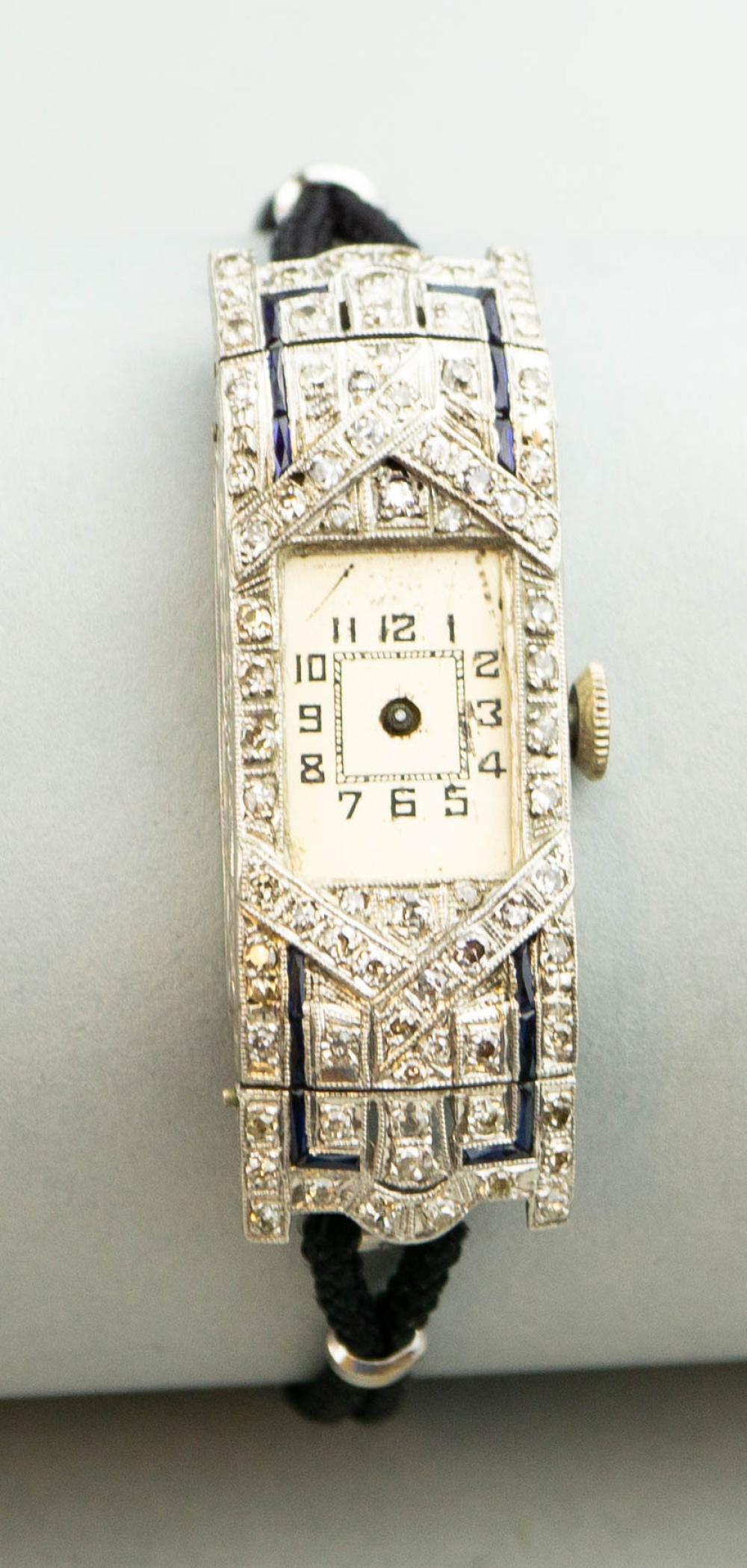 VINTAGE LADIES PLATINUM AND DIAMOND