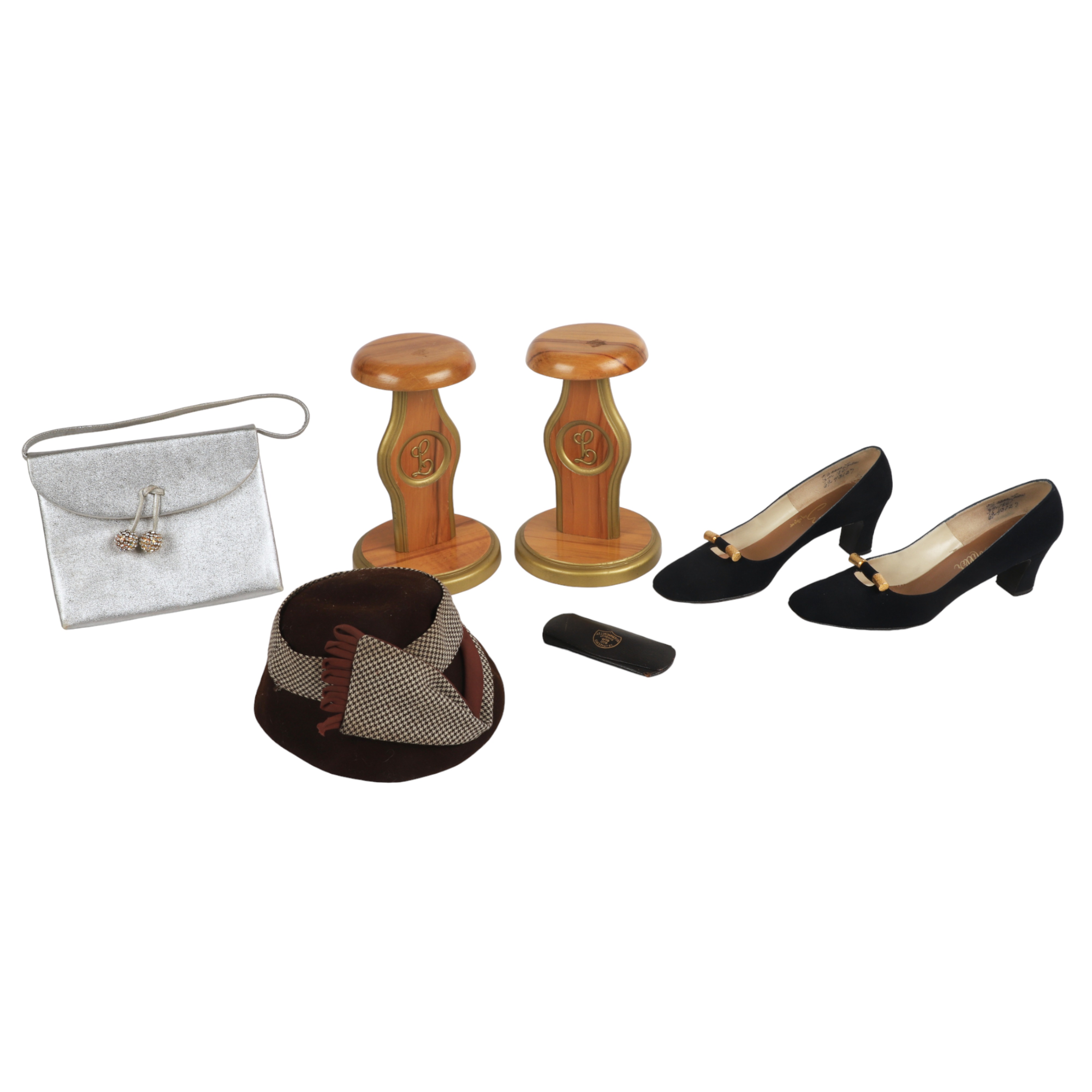 Vintage ladies pumps, hat,