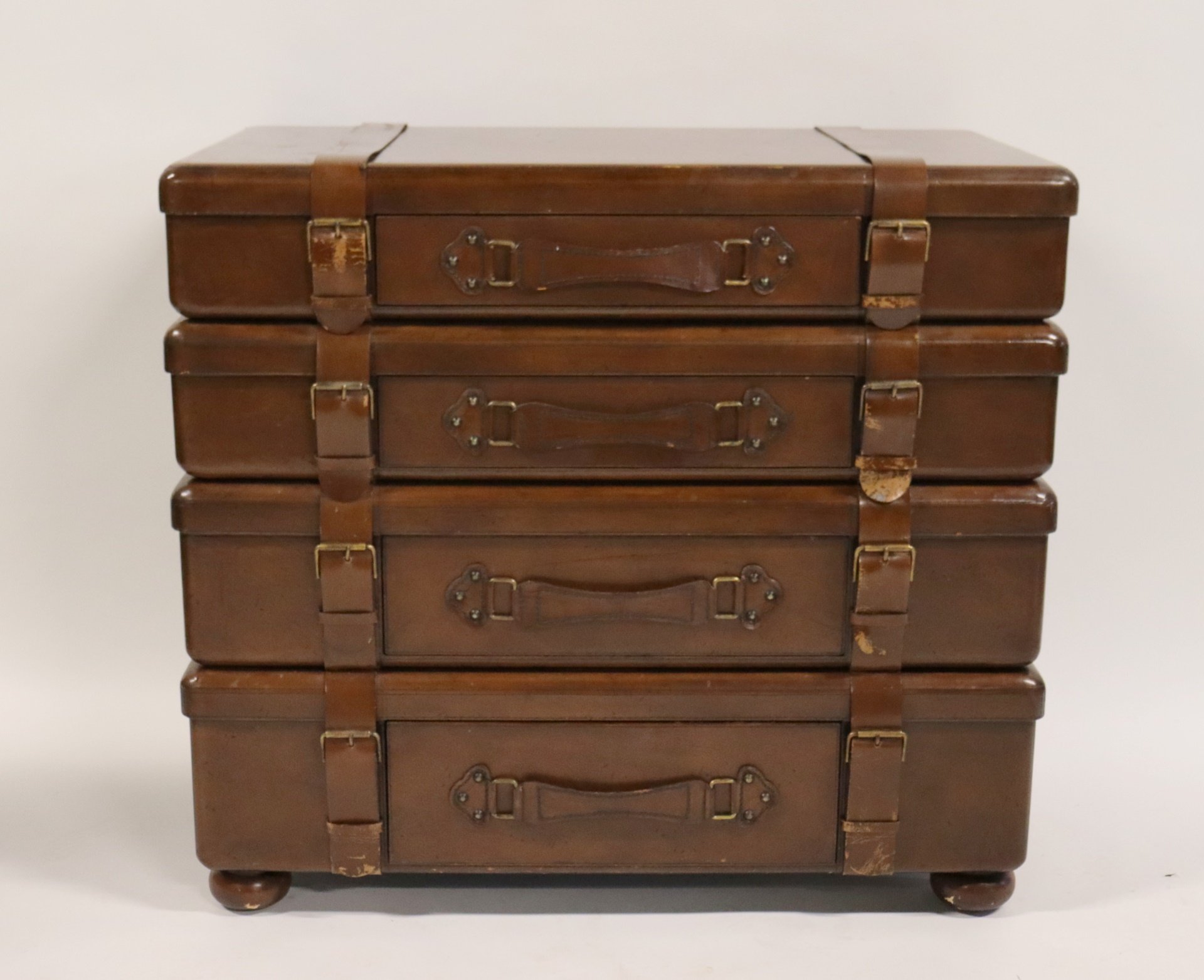 VINTAGE LEATHER 4 DRAWER CHEST.