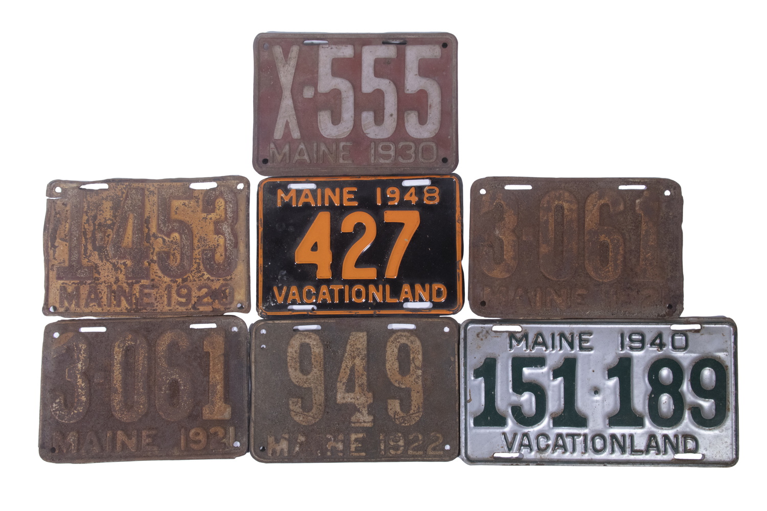 VINTAGE LICENSE PLATES Lot of