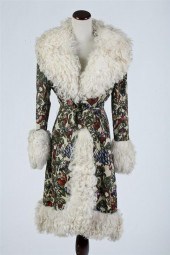 VINTAGE LILLI ANN TAPESTRY COA
