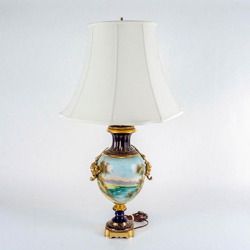 VINTAGE LOUIS IV STYLE LAMP