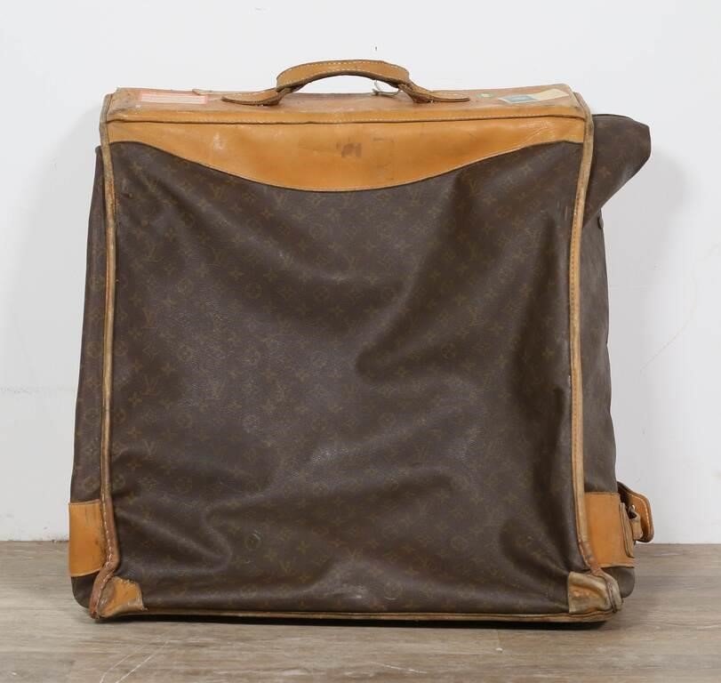 VINTAGE LOUIS VUITTON FOLDING