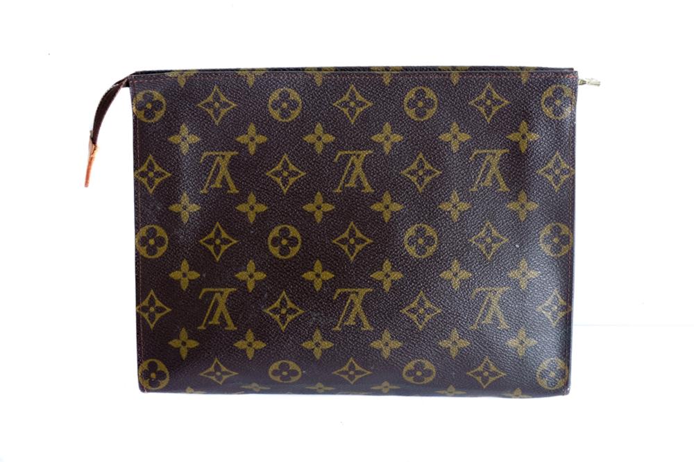 VINTAGE LOUIS VUITTON TOILETRY