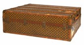 VINTAGE ?LOUIS VUITTON? WARDRO