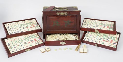 VINTAGE MAH JONG GAME WITH BONE AND