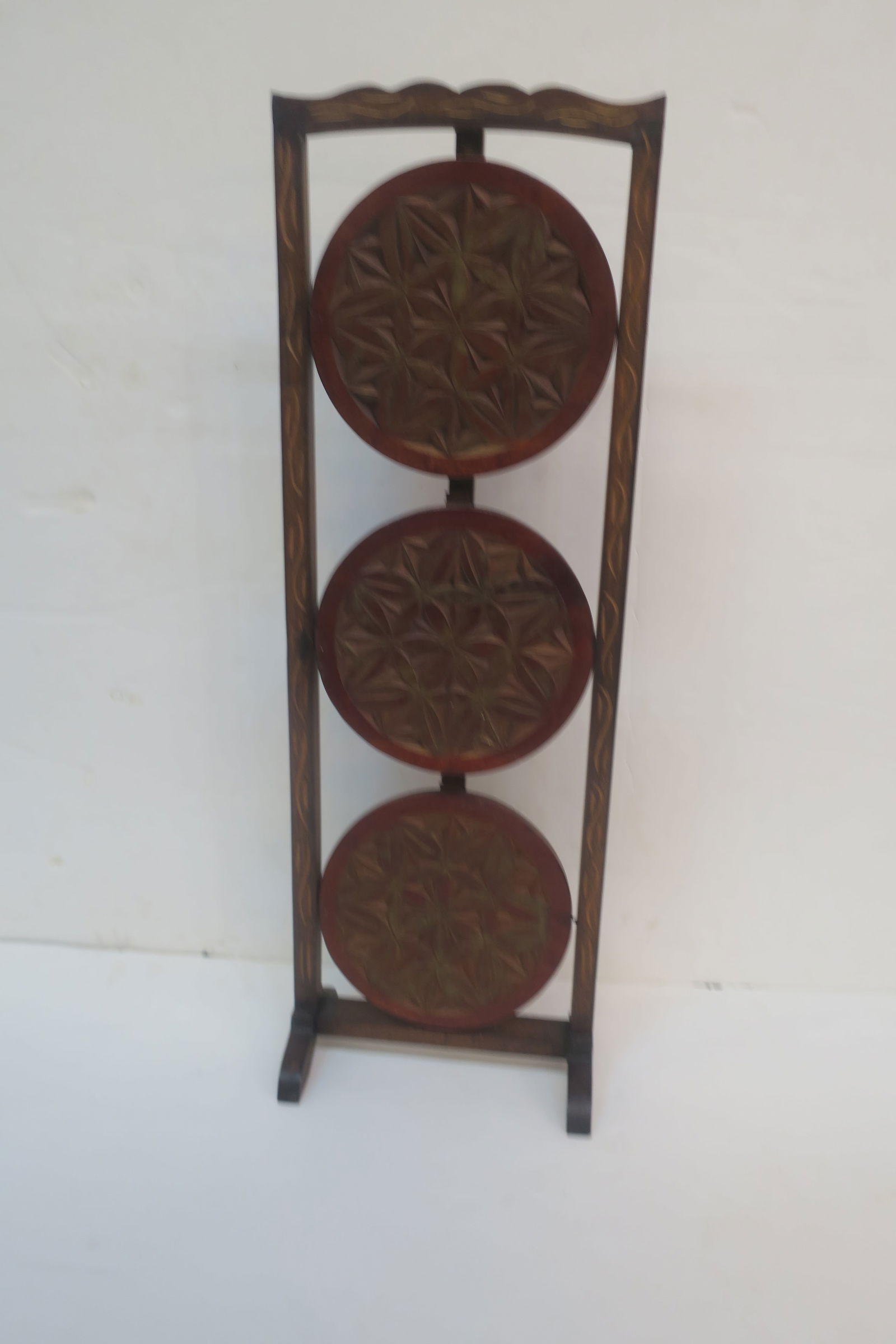 VINTAGE MAHOGANY 3 TIER FOLDING PIE
