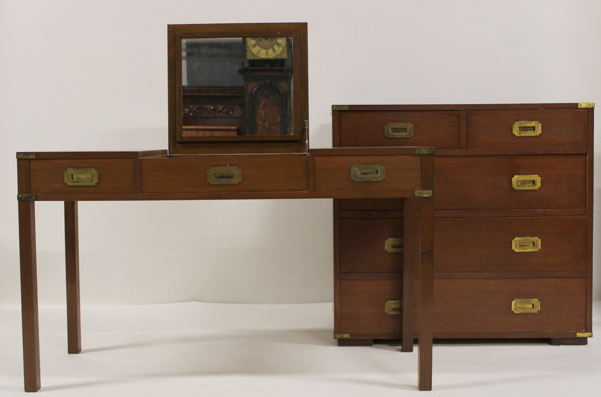 VINTAGE MAHOGANY CAMPAIGN STYLE