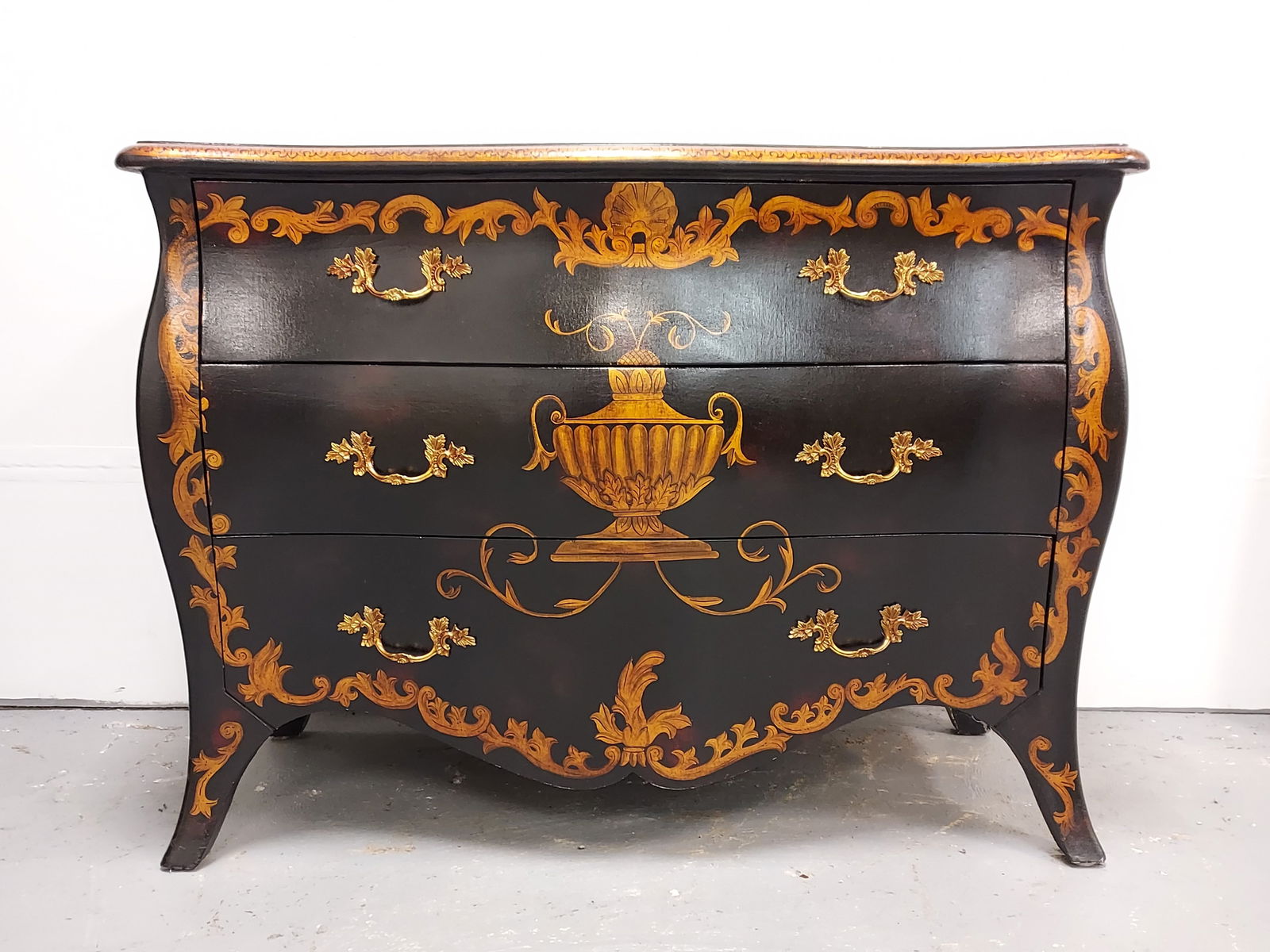 VINTAGE MAITLAND SMITH BLACK & GOLD