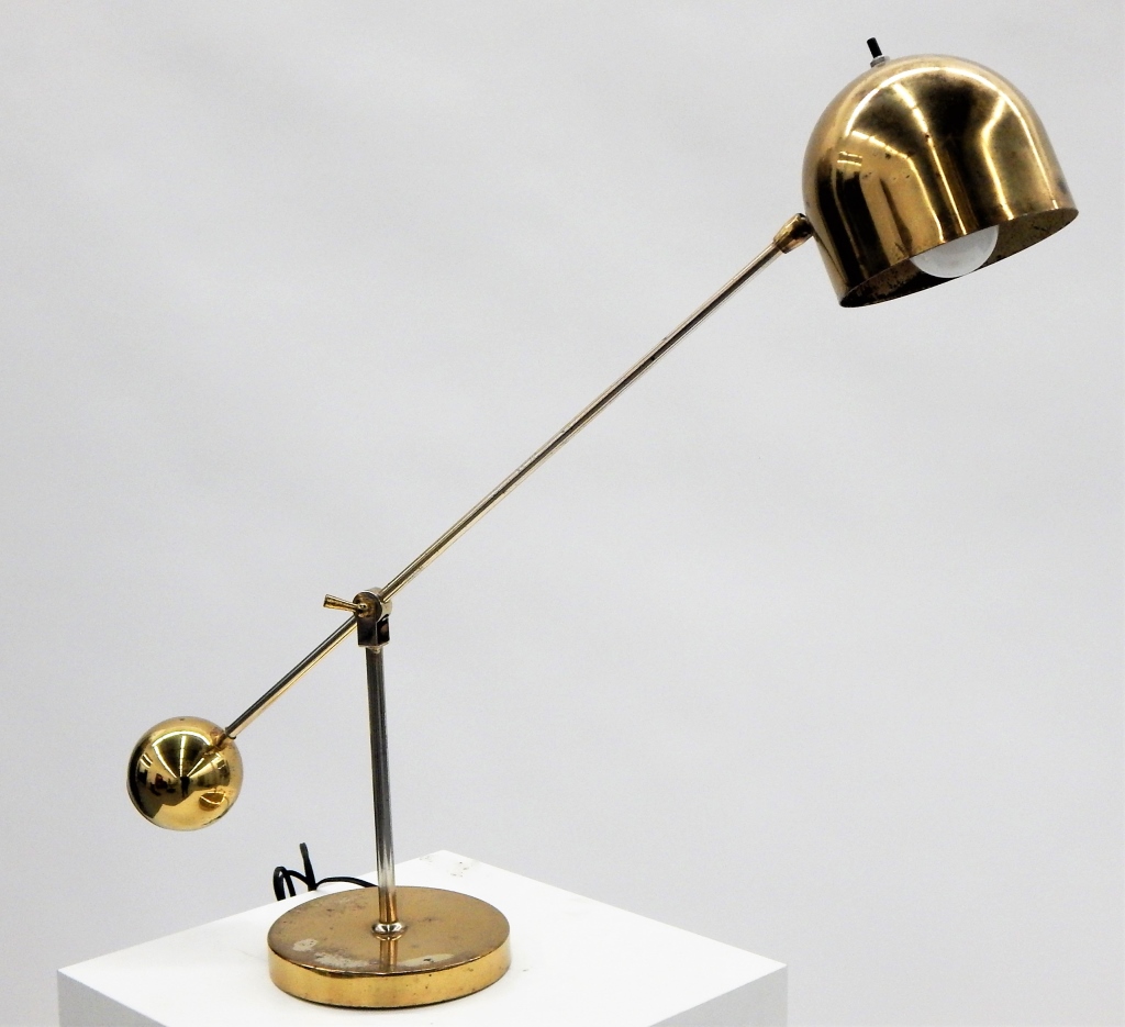 VINTAGE MCM BRASS EYEBALL DESK LAMP
