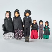 VINTAGE MENNONITE DOLLSSix pla