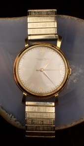 VINTAGE MEN'S INTERNATIONAL WA