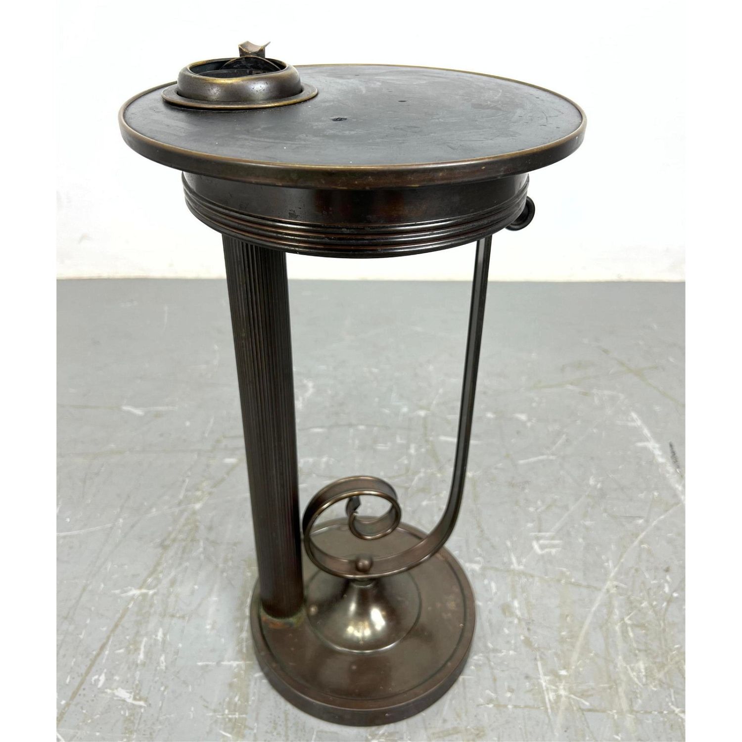 Vintage Metal Art Deco style
