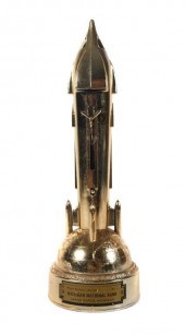 VINTAGE METAL SPACESHIP ROCKET